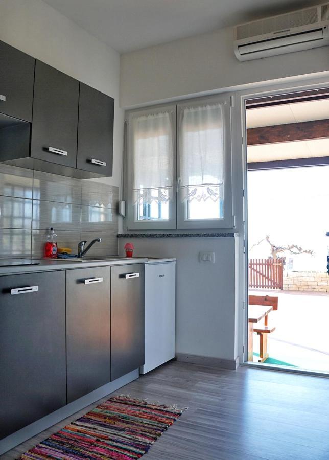 Apartmani Vesna ซัมบราทิยา ภายนอก รูปภาพ