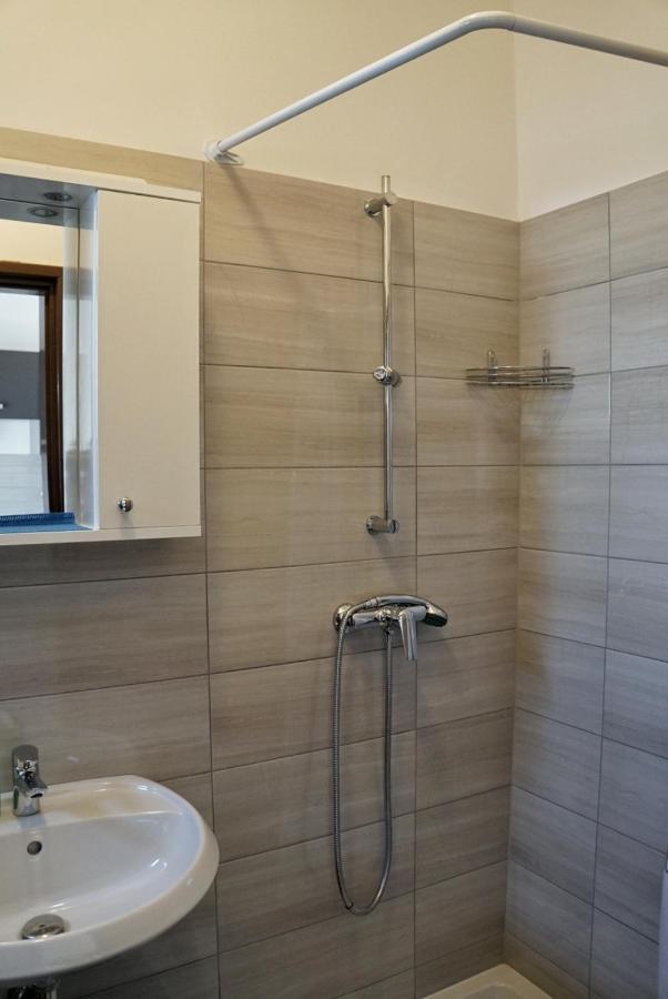 Apartmani Vesna ซัมบราทิยา ภายนอก รูปภาพ