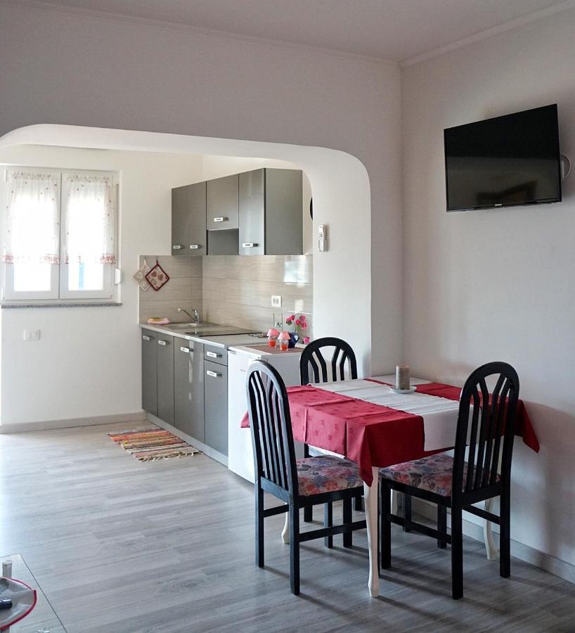 Apartmani Vesna ซัมบราทิยา ภายนอก รูปภาพ