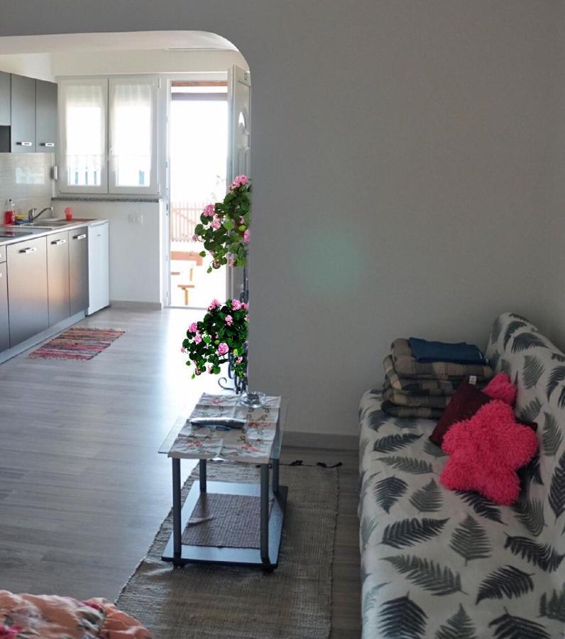 Apartmani Vesna ซัมบราทิยา ภายนอก รูปภาพ