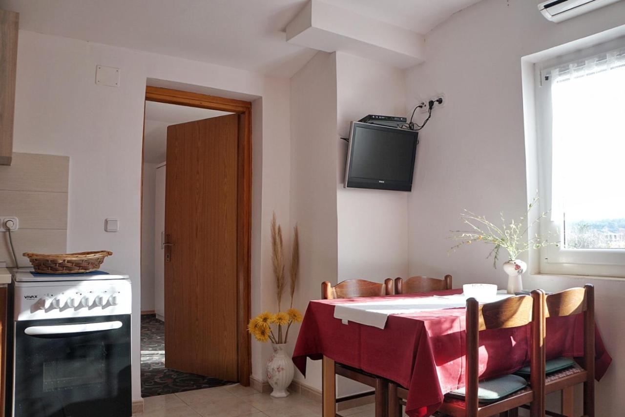 Apartmani Vesna ซัมบราทิยา ภายนอก รูปภาพ
