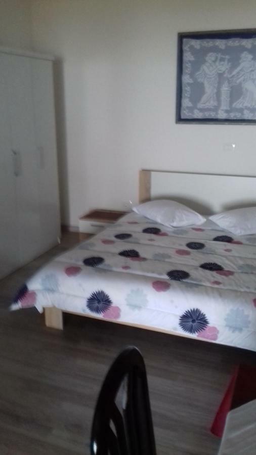 Apartmani Vesna ซัมบราทิยา ภายนอก รูปภาพ
