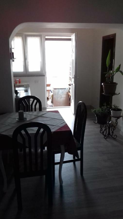 Apartmani Vesna ซัมบราทิยา ภายนอก รูปภาพ